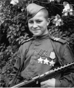 Пять удивительных подвигов во время Великой Отечественной войны  Подвиг 1 Самый молодой герой